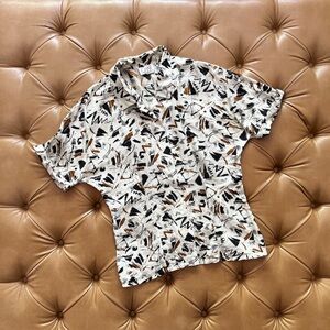 Vintage 100% silk button down, size 8